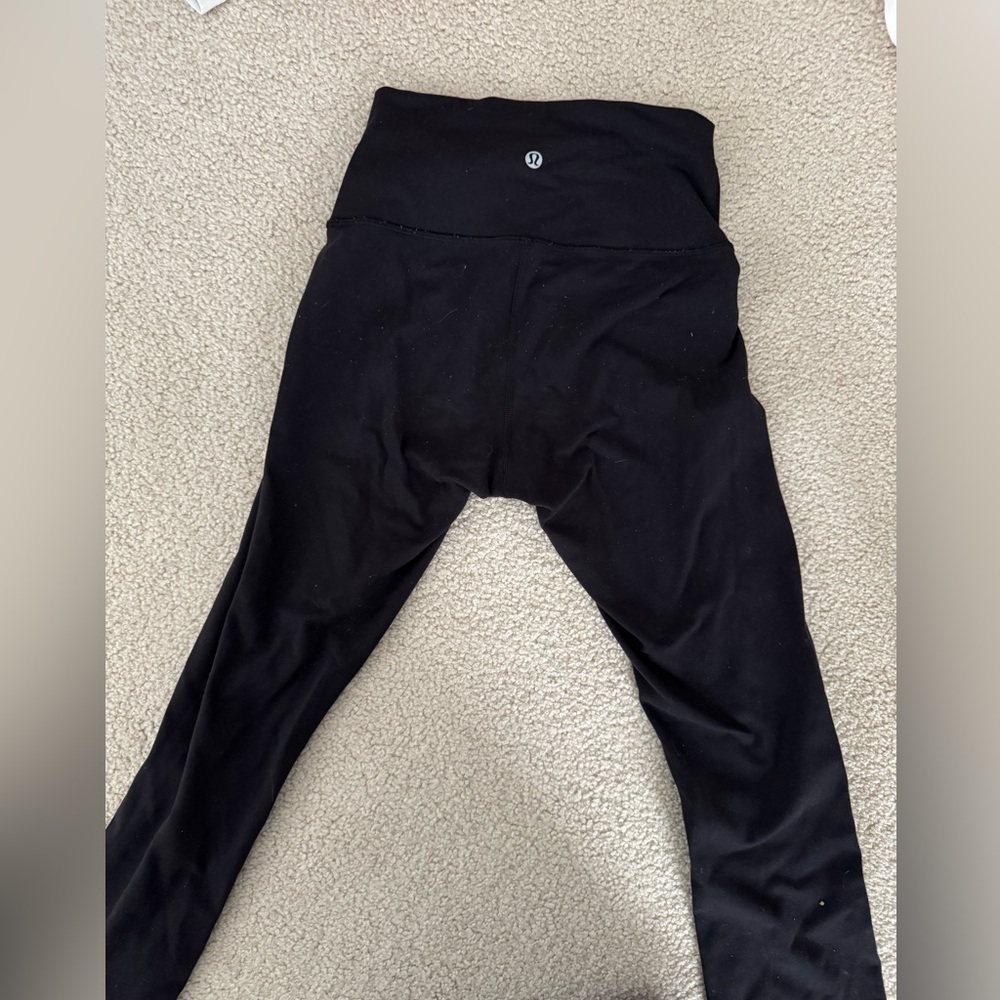 LULULEMON BLACK WUNDER UNDER SIZE 4 LEGGINGS